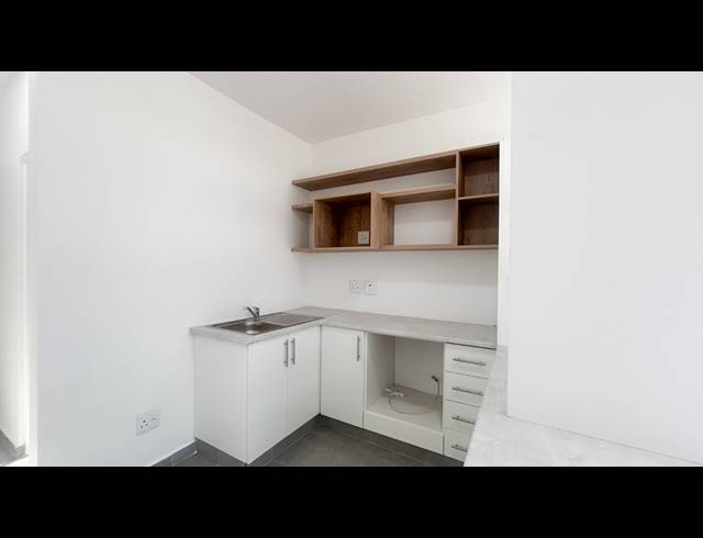 1 BEDROOM STUDIO APARTMENT TO LET IN SALT ROCK